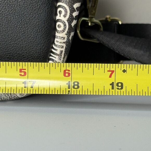 Juicy Couture Weekender Bag Black White Wordplay Print Duffle Gym - Picture 15 of 16